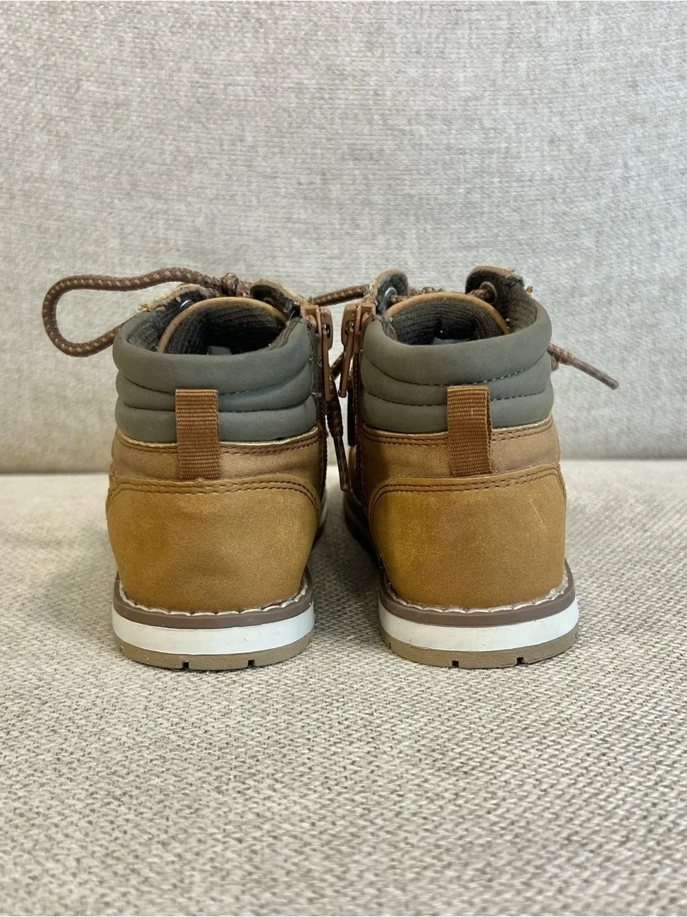 The Children’s Place Size 9 Toddler Hiking Boots Tan Brown GUC